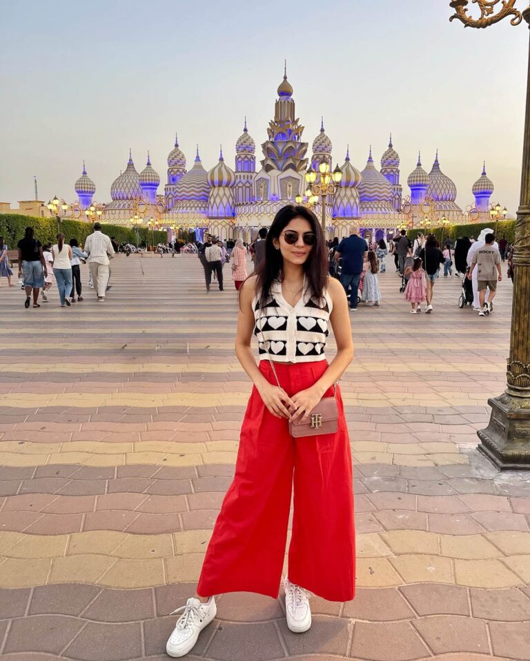 Romantic Escape to Dubai | Love Amidst the Dunes